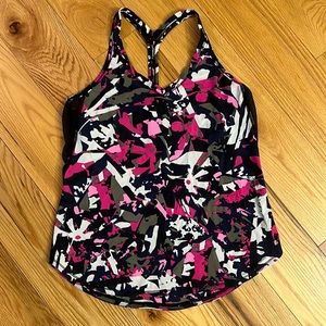 Lululemon Tank 32/36 Medium Racer Chest Mesh Sides Flare Bottom
